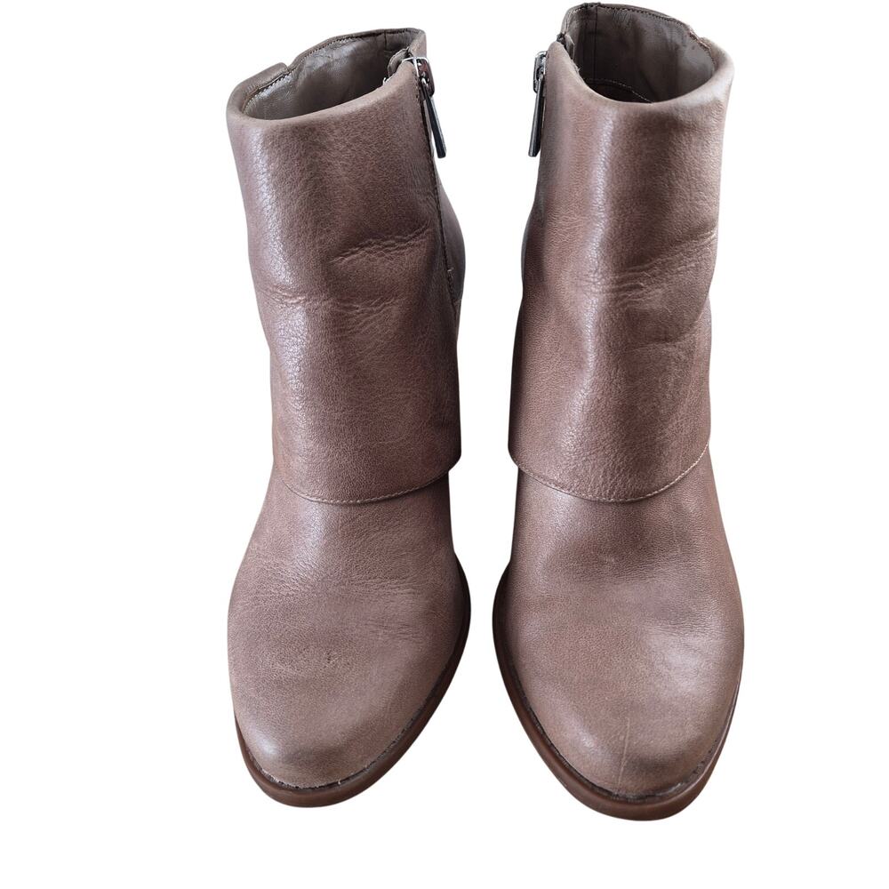 Jessica Simpson size 8M brown wedge boots